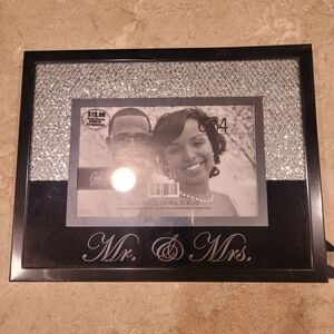 Black and Silver 'Mr. & Mrs.' Picture Frame